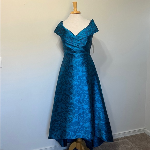 NWT Rickie Freeman for Teri Jon off-the-shoulder jacquard high-low Evening gown - Picture 2 of 16